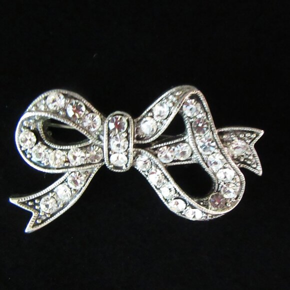Vintage clear rhinestone bow brooch in silver tone setting - Mid Century Modern - Picture 1 of 4